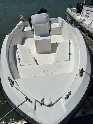 open 5.50 metros motor mercury efi 115 (150h+-)