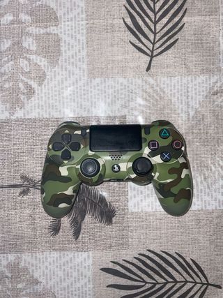 Ps4 FAT 500GB Dos Mandos y 9 juegos