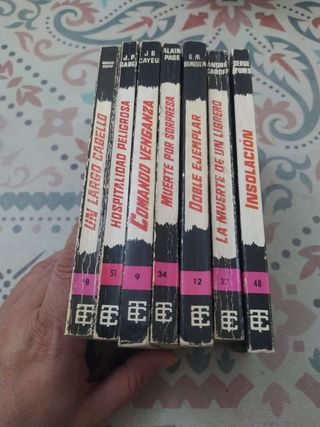 Lote de 7 novelas policiacas antiguas 