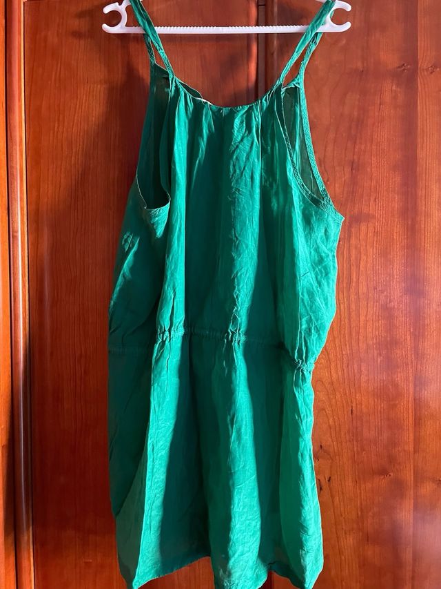 Vestido verde tirantes