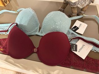 Dos sujetadores Selmark