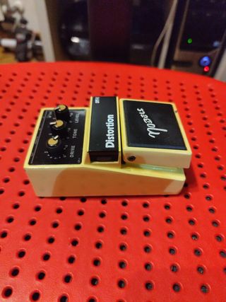 Pedal nobels distortion dt-1 colecion