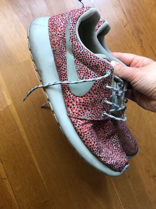Nike Roshe run  40