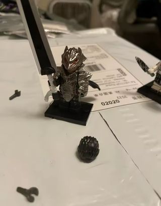 Lego de guerrero tipo elden ring