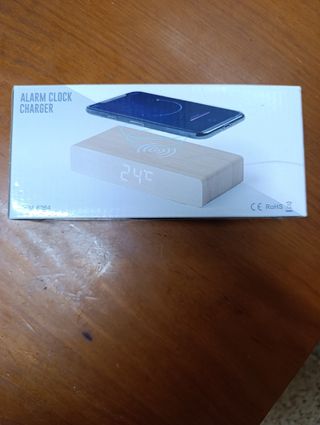 Reloj despertador cargador inalámbrico