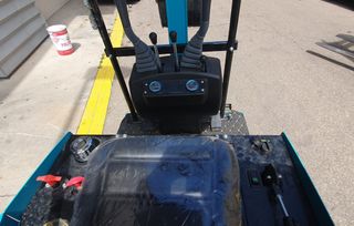 MINI EXCAVADORA JPC KV12