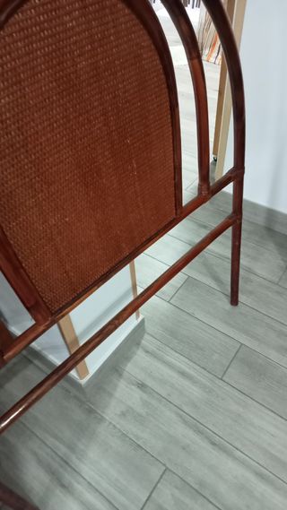 Cabecero de mimbre