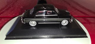 Colección coches escala 1 43 Seat 1400