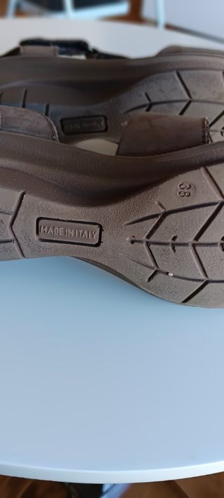 Bajada de precio Sandalias color caqui