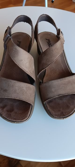 Bajada de precio Sandalias color caqui