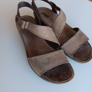 Bajada de precio Sandalias color caqui