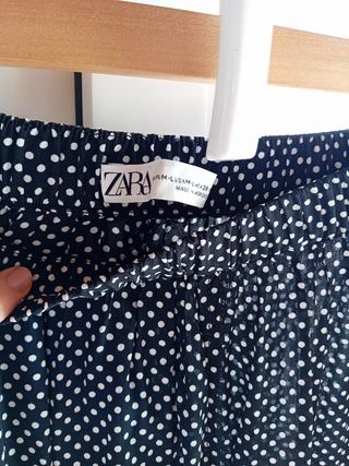 Falda topos Zara