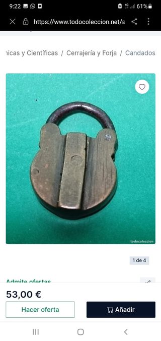 2 antiguos candados.