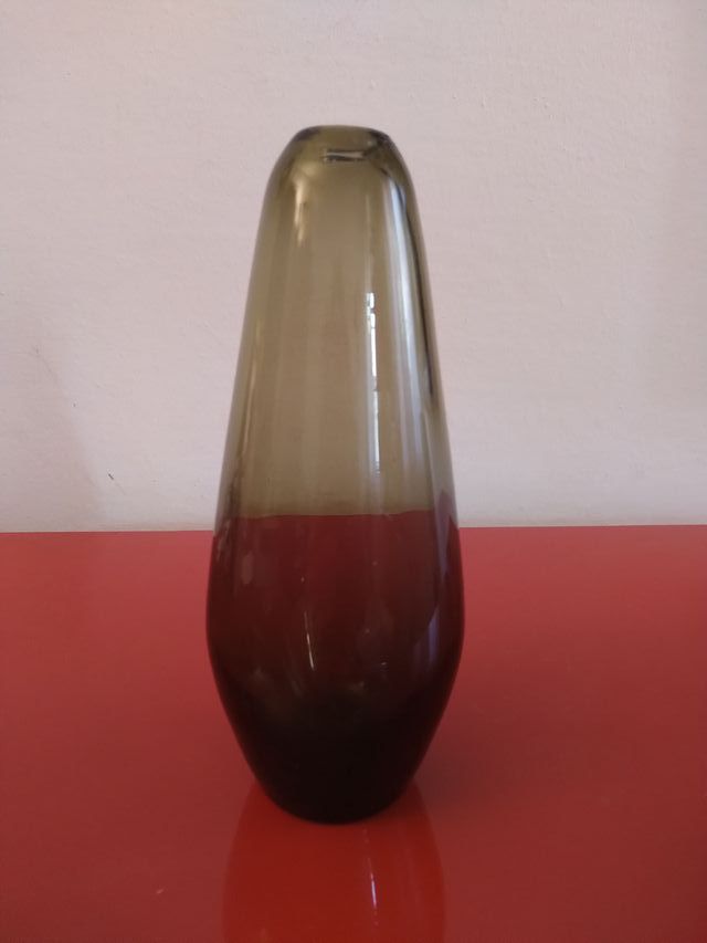 Vaso in vetro fumè anni '60