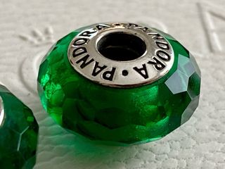 2 x Pandora Murano Charm Cristal Facetado Verde
