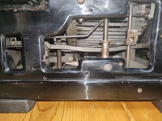 Máquina de escribir Hispano Olivetti M40