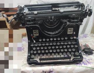 Máquina de escribir Hispano Olivetti M40