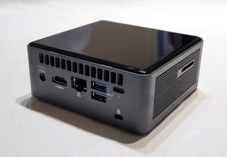 PC Intel NUC BXNUC10I7FNH2 Intel Core i7-10710U