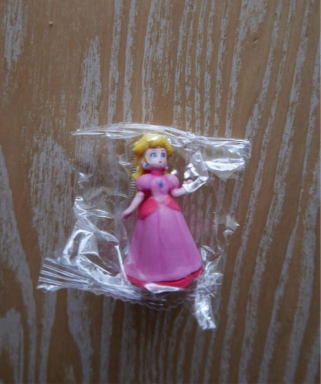 6 figuras Super Mario con neceser