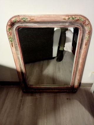 Specchio Shabby chic decorato con motivo floreale