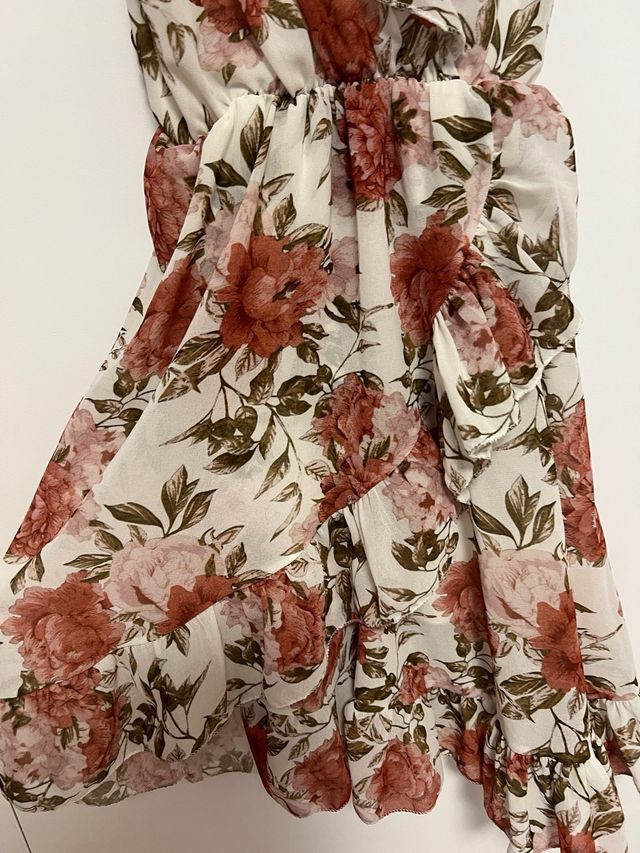 Abito floreale con spalline