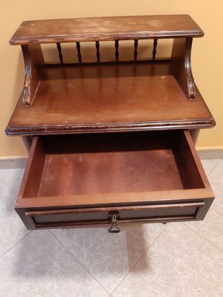 Mesita de noche vintage