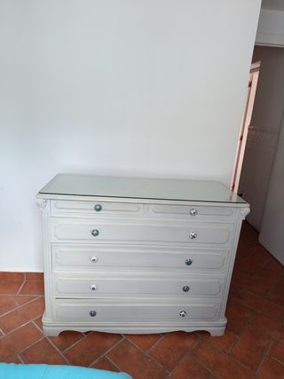 Cómoda de madera maciza retro