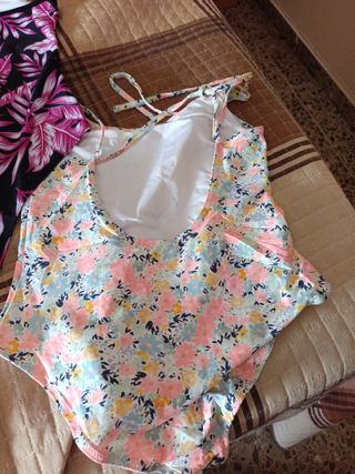 Bañador mujer  LOS TRES 10€