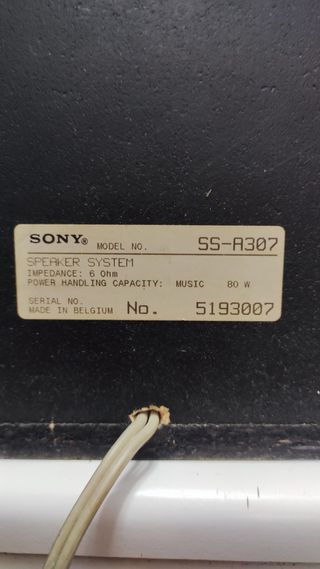 Altavoces  Sony tres vias