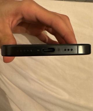 Iphone 16 100%salud bateria no cargador ni caja