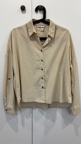 Camisa beige Stradivarius