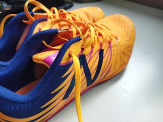 Zapatillas con clavos para correr