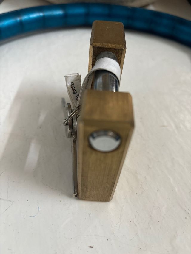 Candado IFAM acorazado con llaves originales