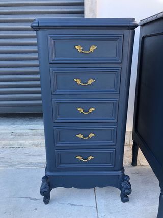 Cómoda e mesas de cabeceira