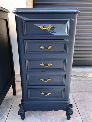 Cómoda e mesas de cabeceira