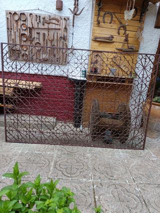 Reja hierro