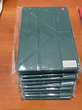 Lote Nuevo 13 fundas ipad y samsung. Ideal revende
