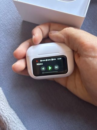 Airpods con pantalla