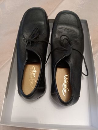 ZAPATOS,COMUNION Y  DE VESTIR