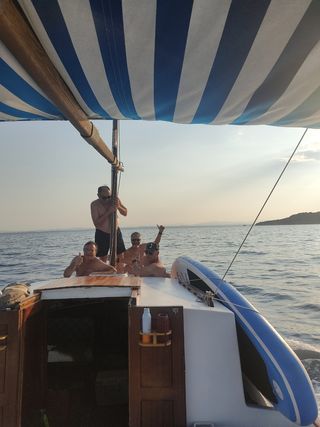 Alquiler barco llaut de 8m con patrón