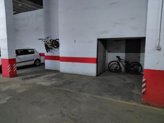Plaza de Garaje con Trastero