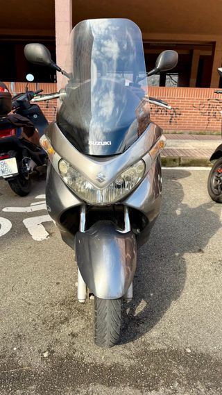 Suzuki Burgman 200