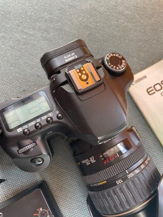 Fotocamara canon 40 D con objetivo 28-135