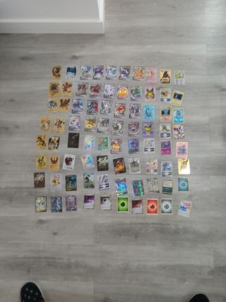 Se intercambia cartas Pokémon