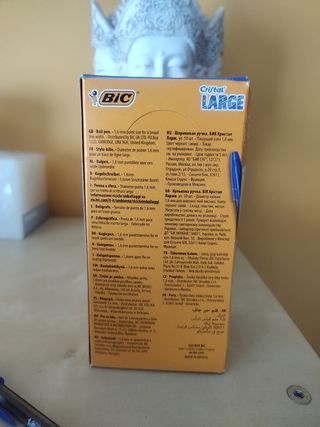 Caja de 50 bolígrafos BIC cristal AZUL. Nuevos.