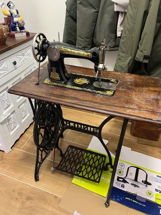 Maquina de coser Singer