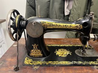 Maquina de coser Singer