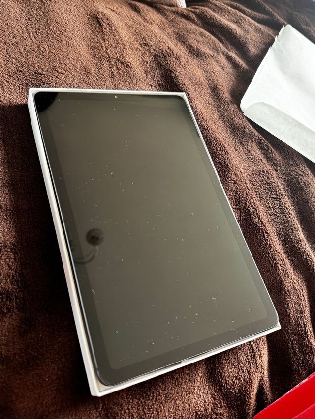 Galaxy tab S6 Lite 4 gb ram 128gb