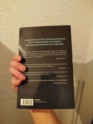 CINCUENTA SOMBRAS DE GREY