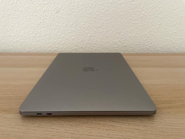 MacBook Pro 13-inch 16 gb RAM (Mid 2020)
